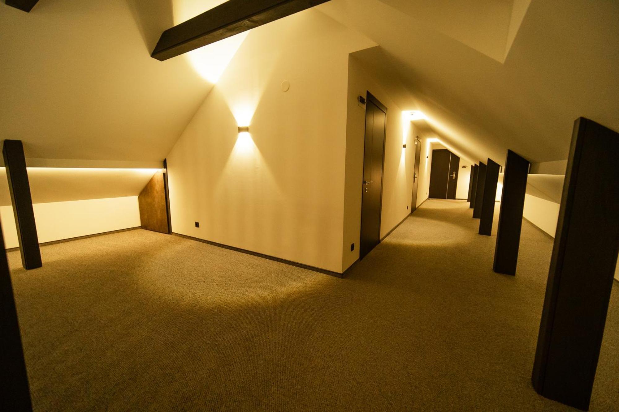 Royal Wood Hotel Rokytne  المظهر الخارجي الصورة