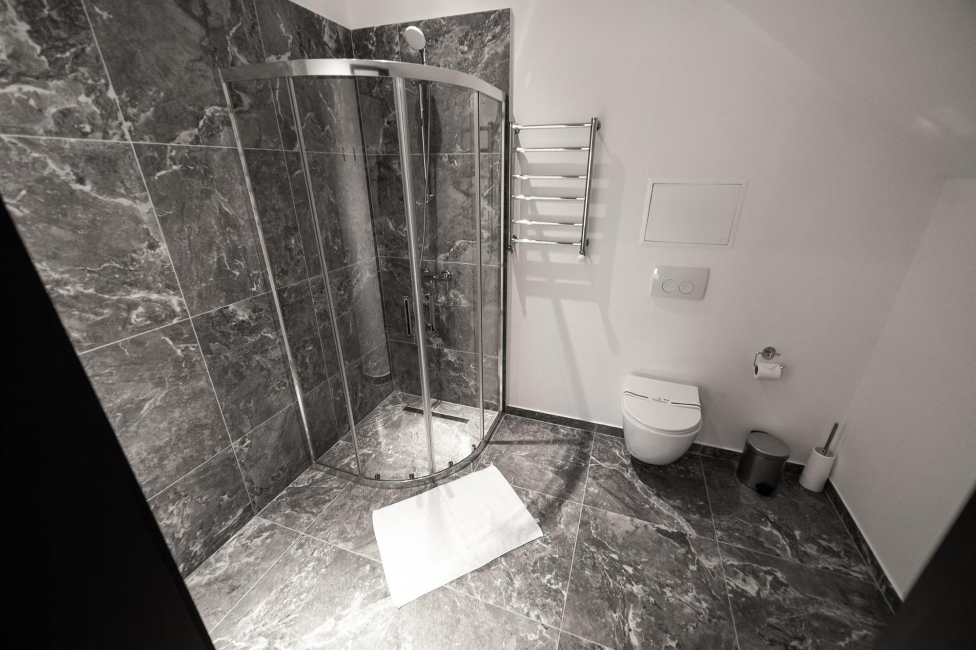 Royal Wood Hotel Rokytne  المظهر الخارجي الصورة