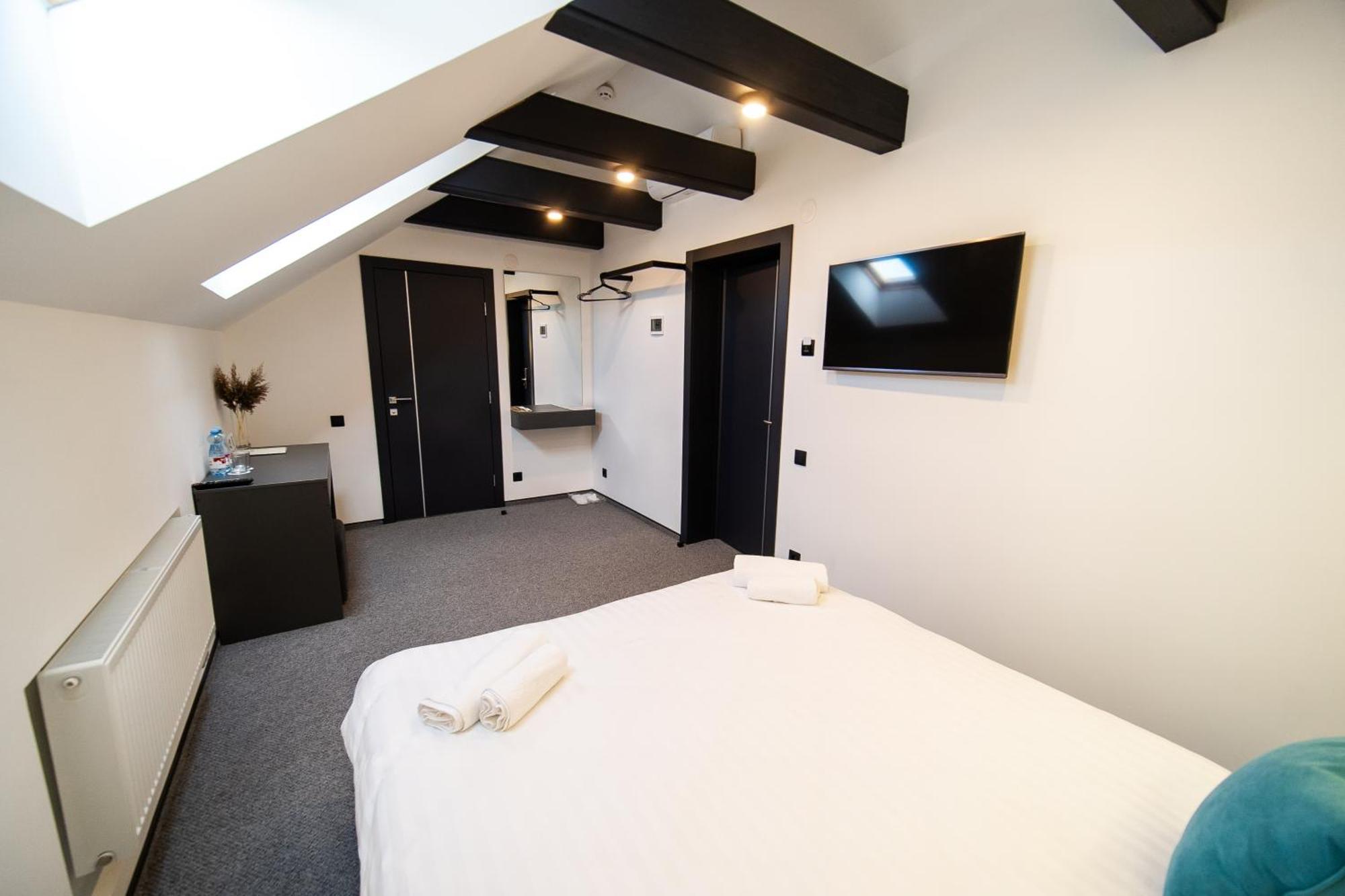 Royal Wood Hotel Rokytne  المظهر الخارجي الصورة