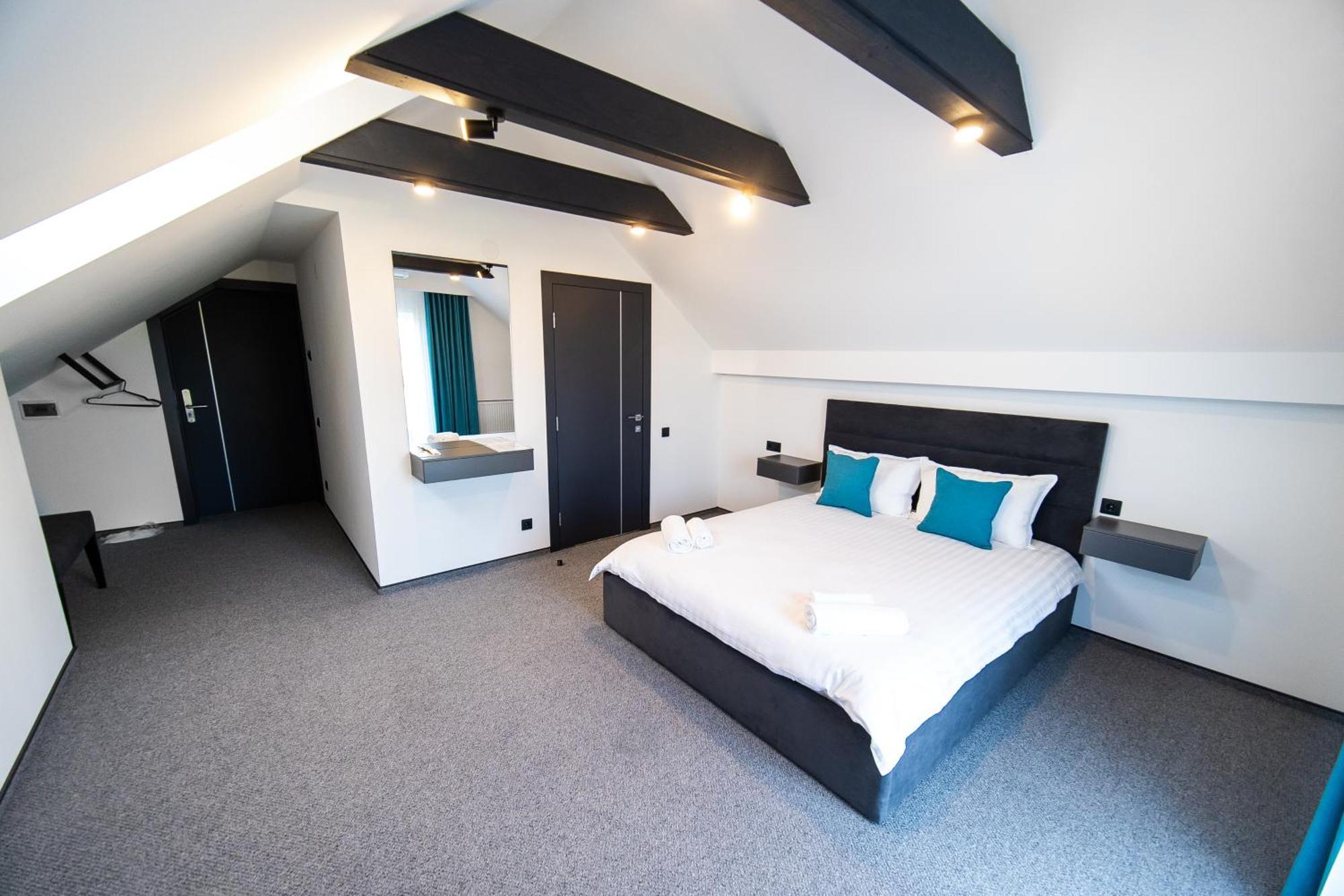 Royal Wood Hotel Rokytne  المظهر الخارجي الصورة