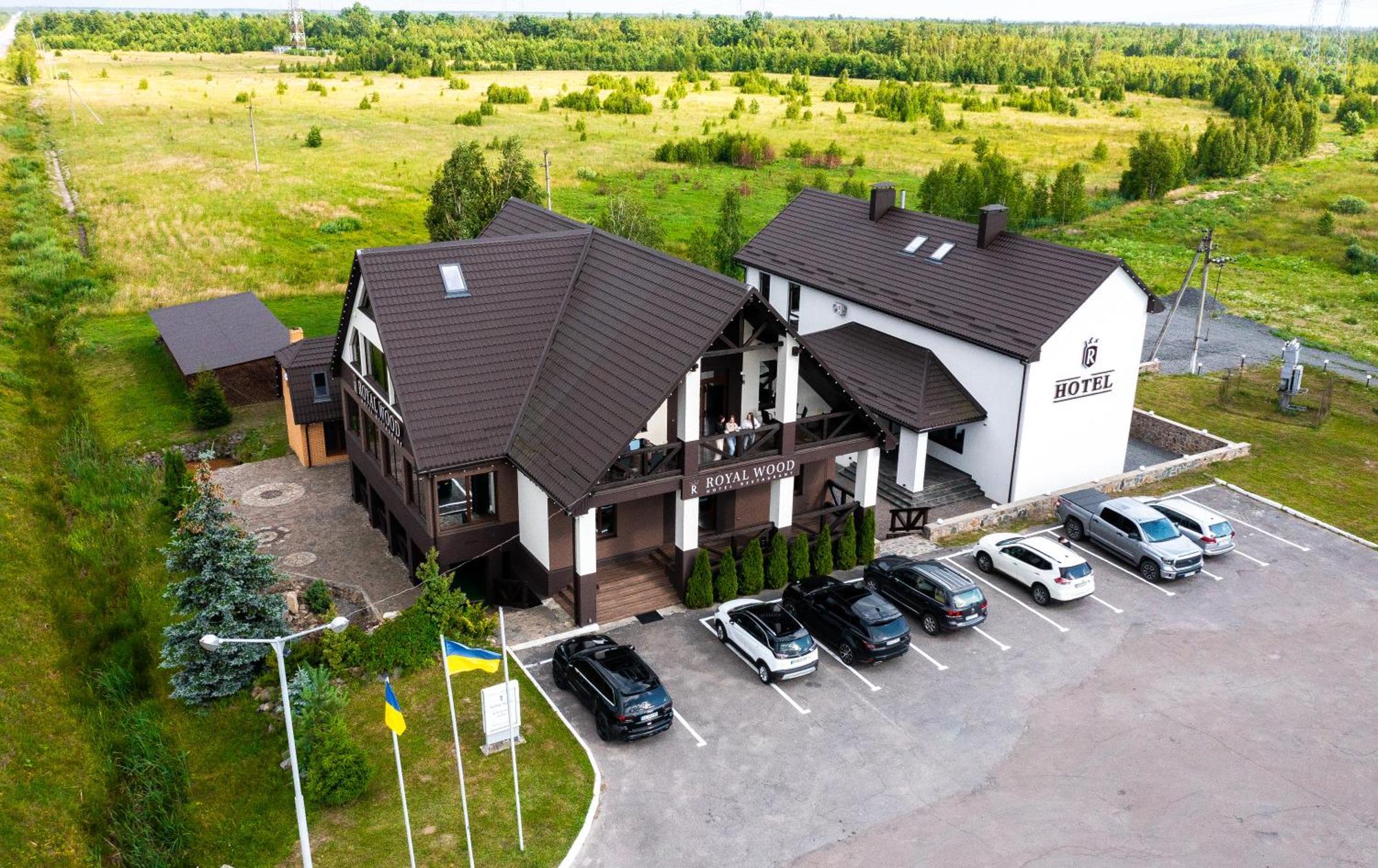Royal Wood Hotel Rokytne  المظهر الخارجي الصورة