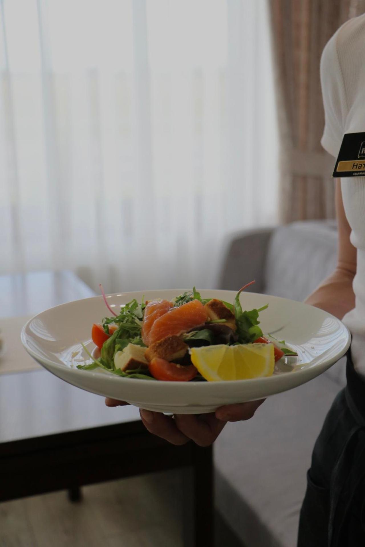Royal Wood Hotel Rokytne  المظهر الخارجي الصورة